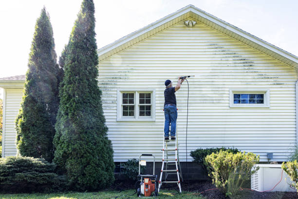 Animal Enclosure Cleaning in Oroville, WA